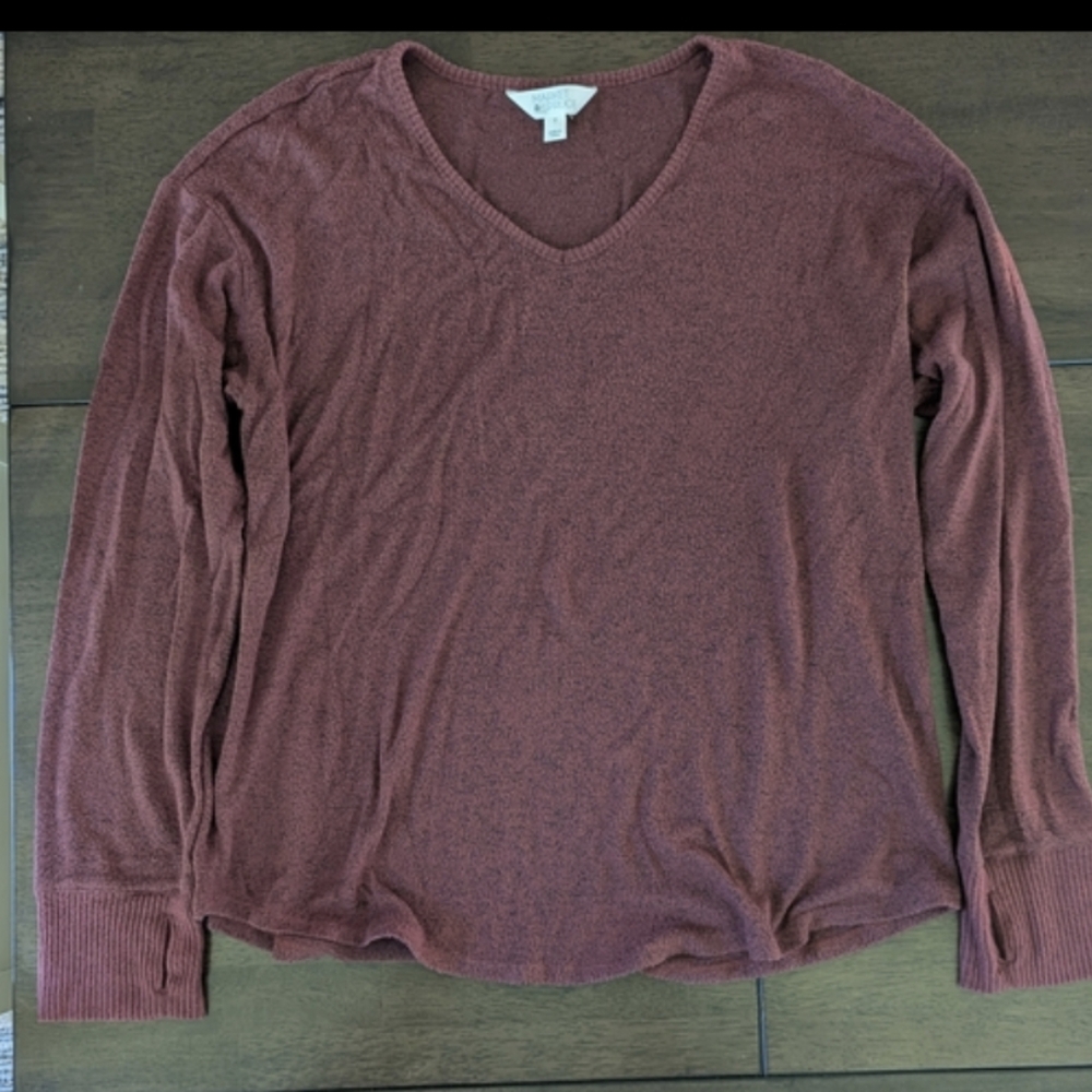 Market & Spruce Red V-Neck Long Sleeve Top